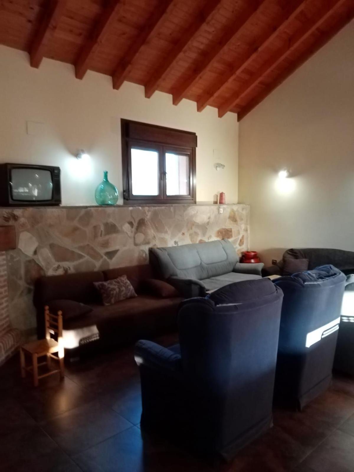 Villa Higueras Y Olivos Candeleda Esterno foto